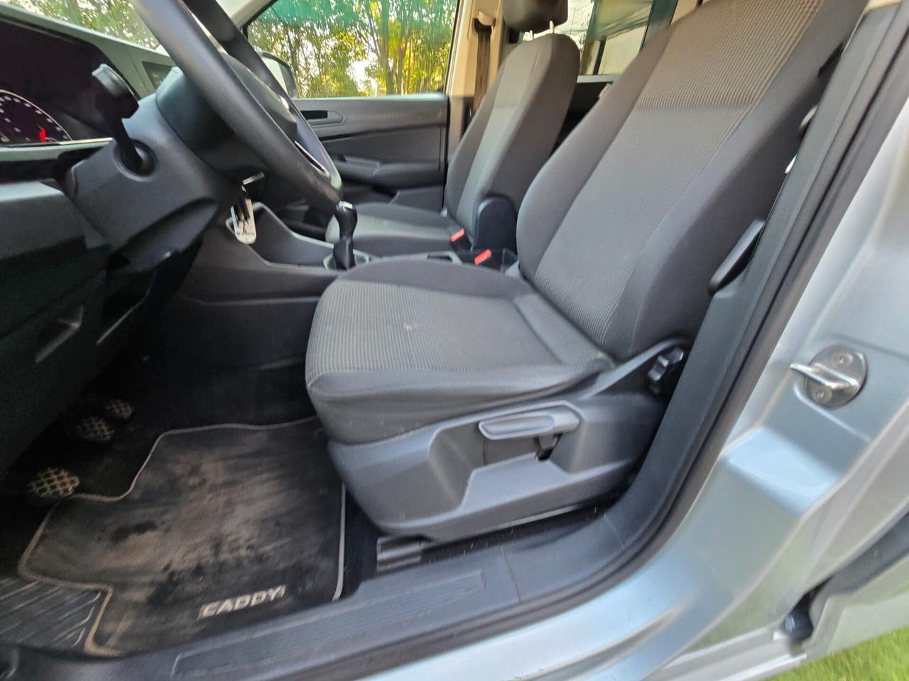 VW Caddy maxi 2.0 TDI 102CV 5POSTI AUTOVETTURA-2022