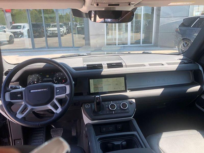 Land Rover Defender 110 3.0d i6 mhev SE awd 200cv auto 110 3.0d i6 mhev SE auto awd 200cv AUTOCARRO