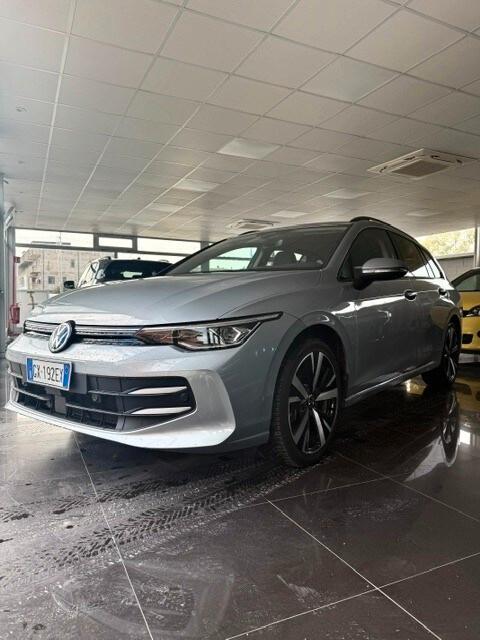 VOLKSWAGEN Golf 8ª serie Golf Variant 2.0 TDI ...