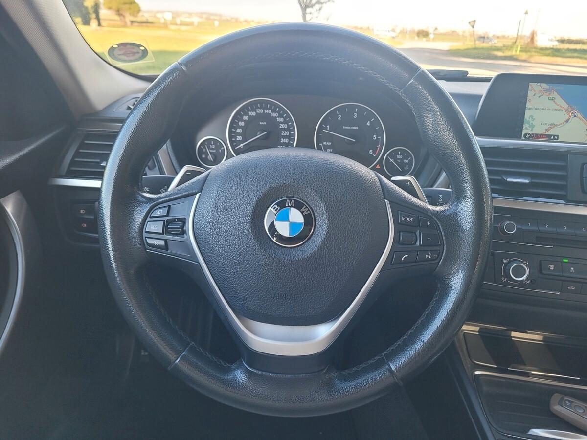Bmw 320d xDrive Touring Modern