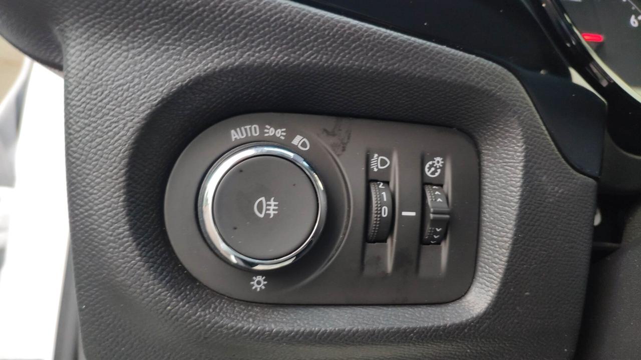 Opel Corsa 1.2 Edition Benz 75 CV