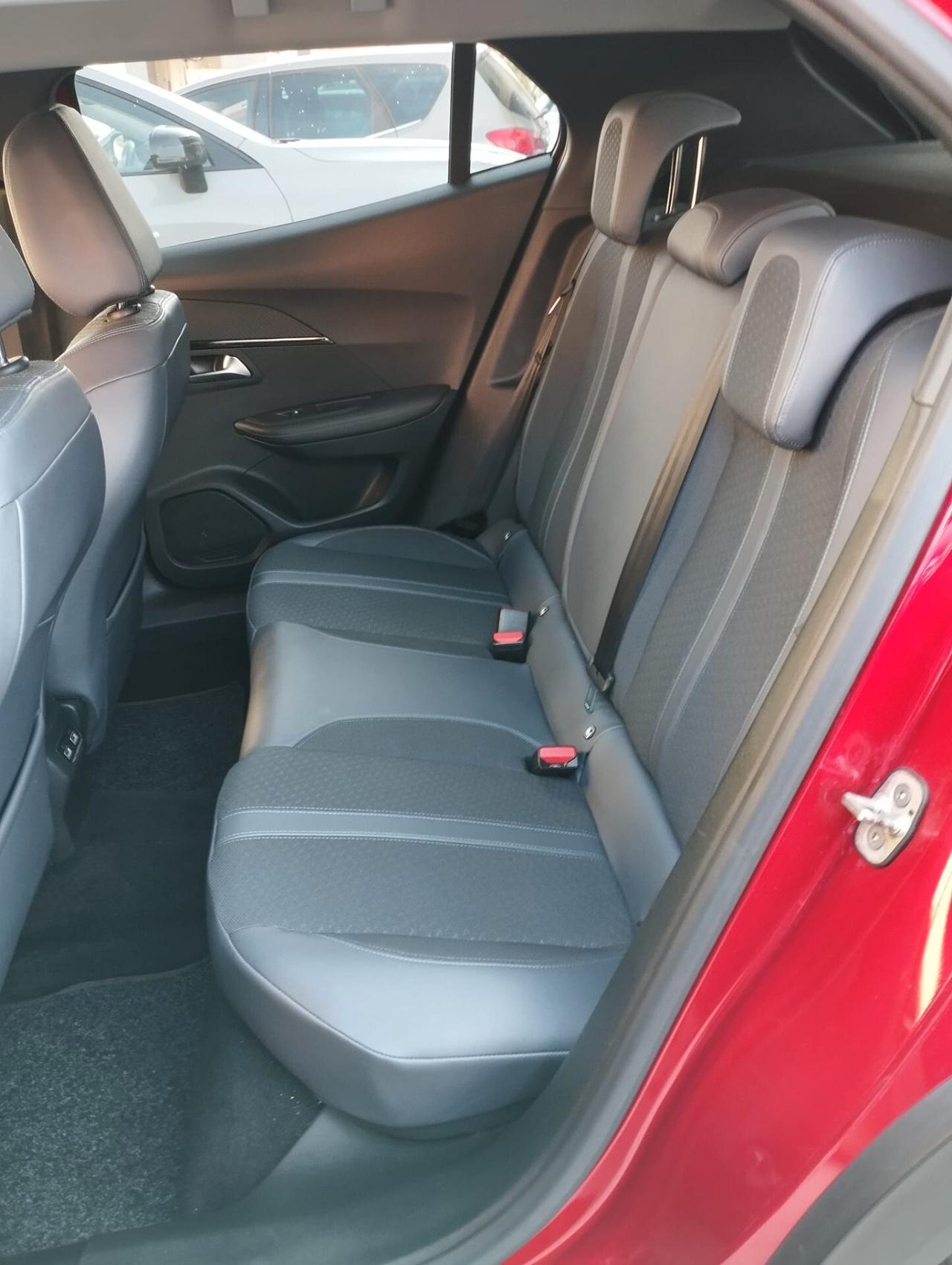 Peugeot 2008 BlueHDi 100 S&S Allure