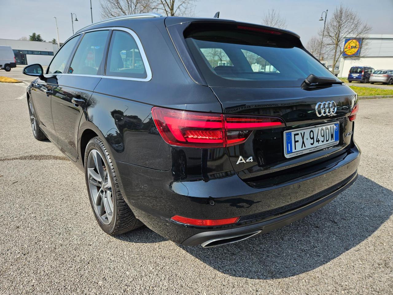 Audi A4 Avant 40 2.0 tdi 190cv s-tronic