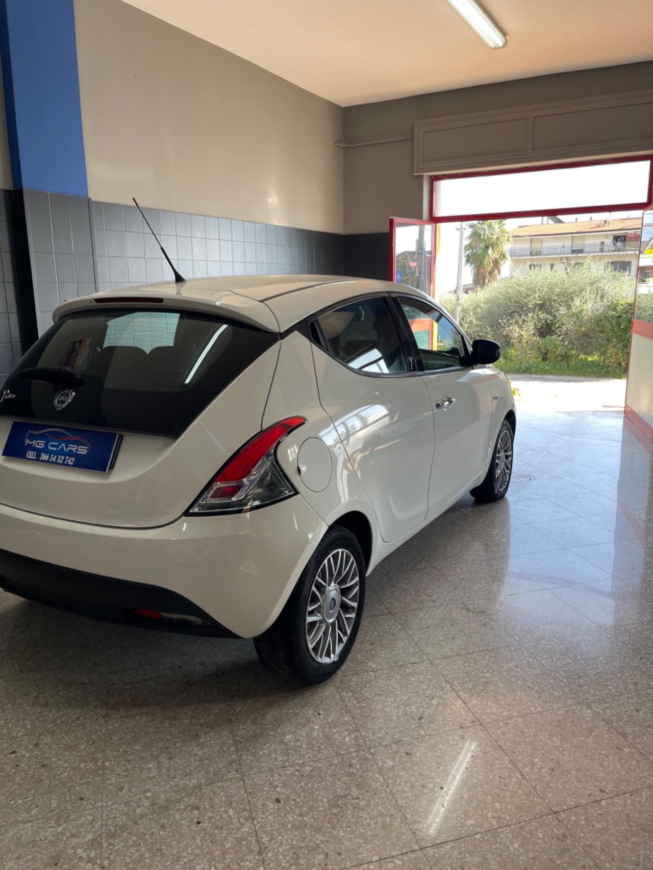 Lancia Ypsilon 1.3 MJT 16V 95 CV 5 porte S&S Platinum