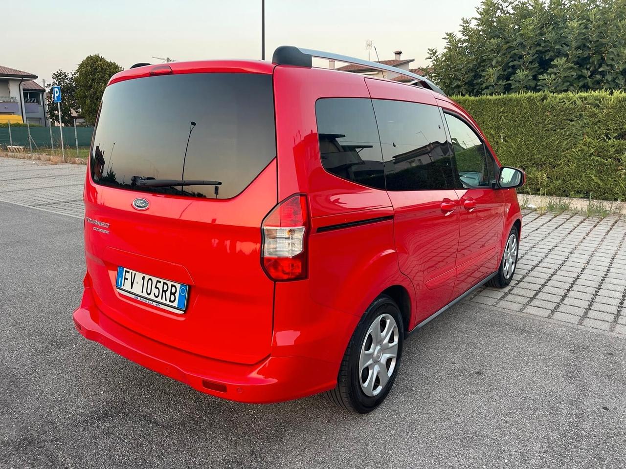 Ford Tourneo Courier 1.0 EcoBoost 100 CV Sport