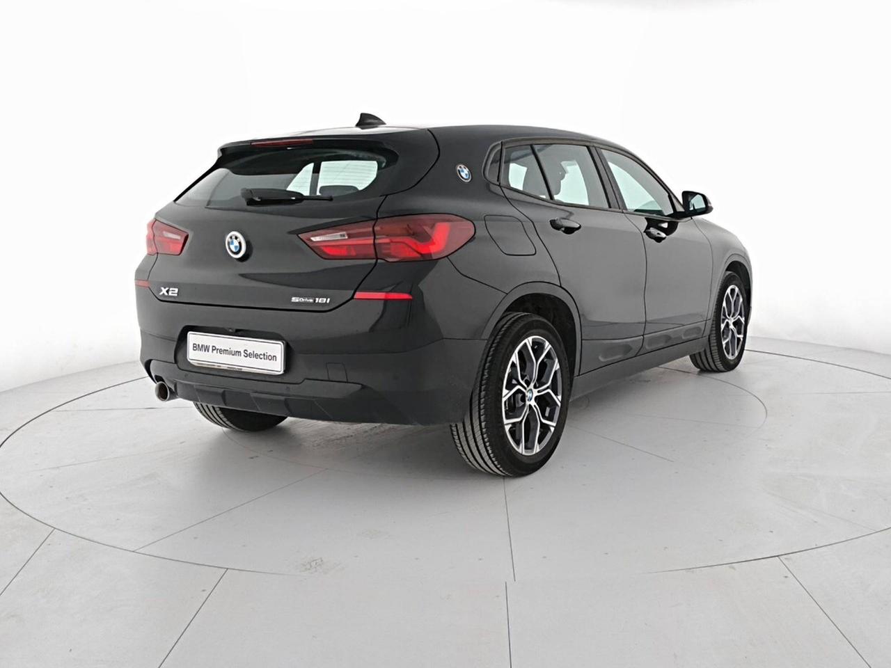BMW X2 sDrive18i Advantage 136cv