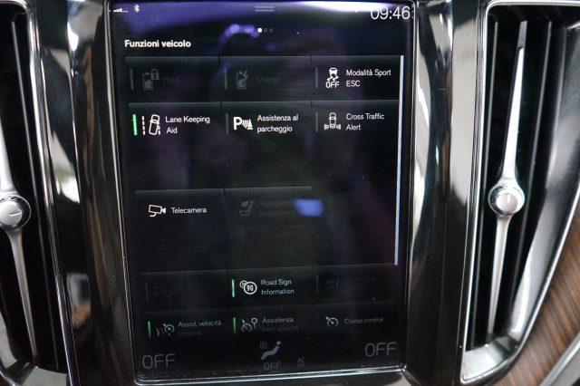 VOLVO XC60 T6 Recharge Plug-in Hybrid AWD Inscription Express