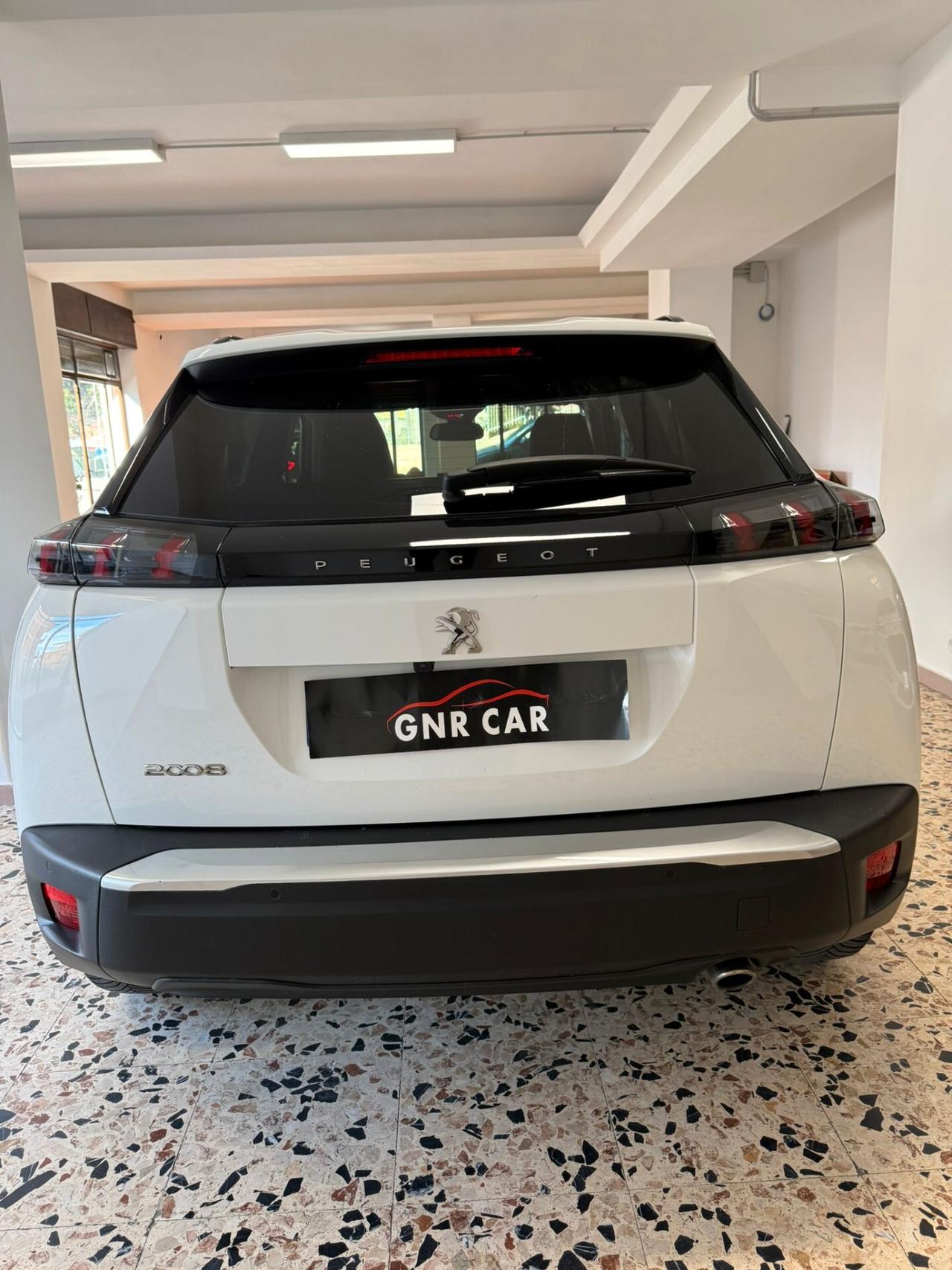 Peugeot 2008 BlueHDi 130 S&S EAT8 Allure