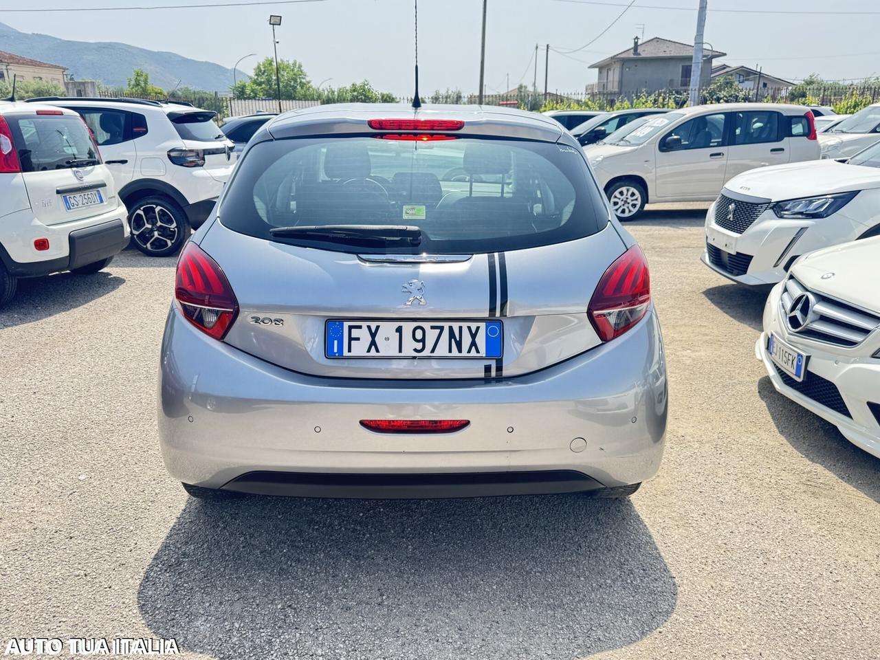 PEUGEOT 208 1.2 BENZINA ADATTA NEOPATENTATI