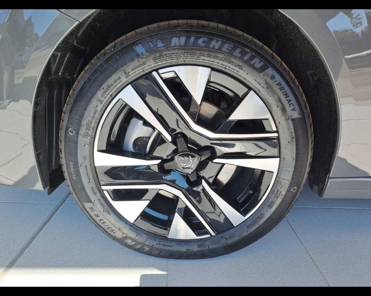 PEUGEOT 208 5P - ALLURE Hybrid 110 E-DCS6