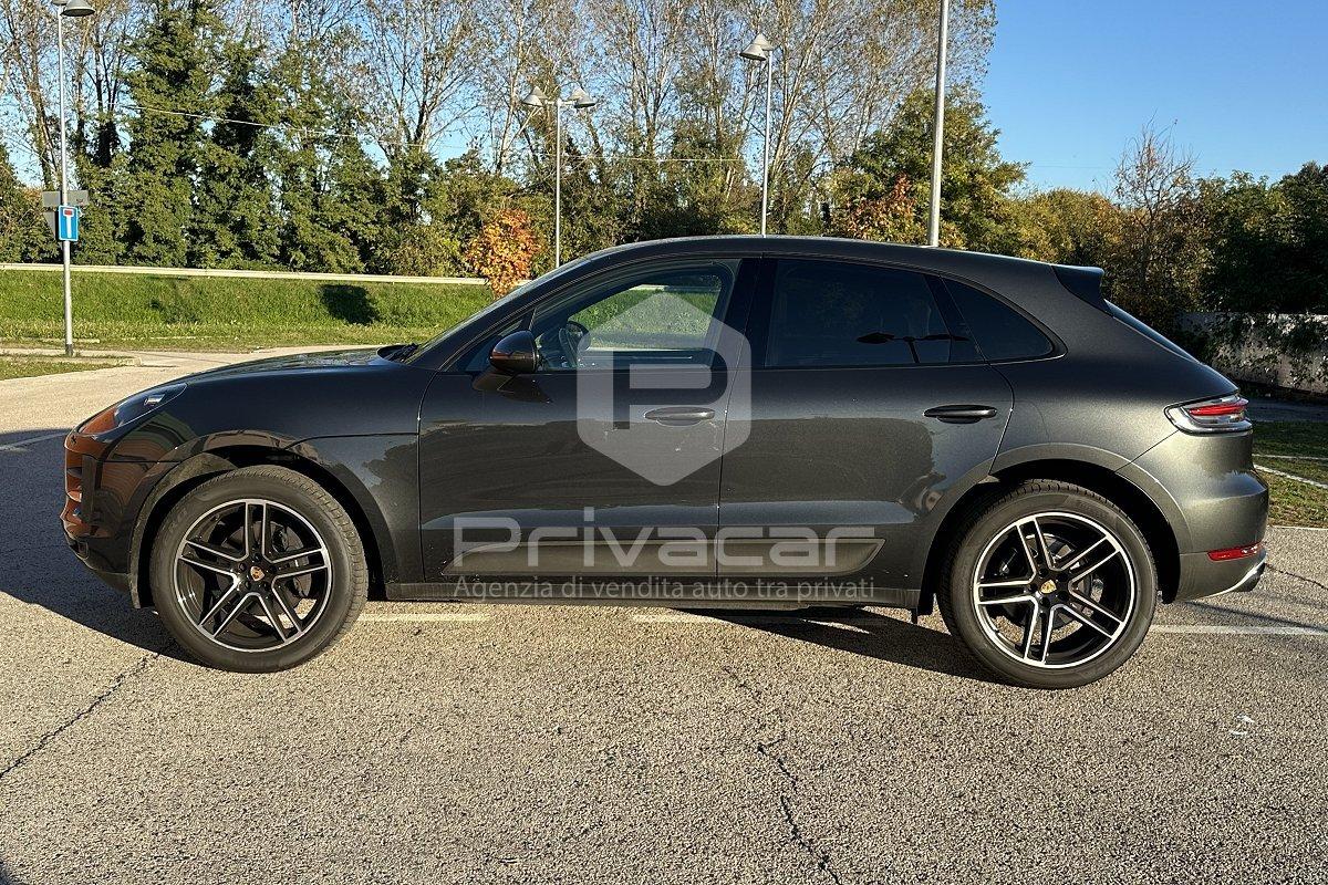 PORSCHE Macan 2.0
