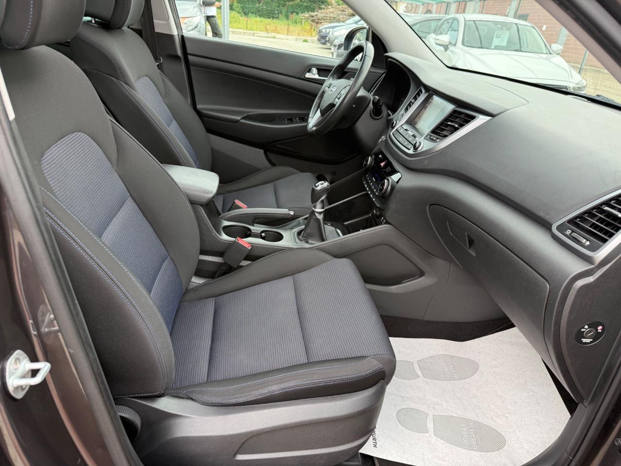 Hyundai Tucson 1.7 CRDi XPossible *TETTO APRIBILE*