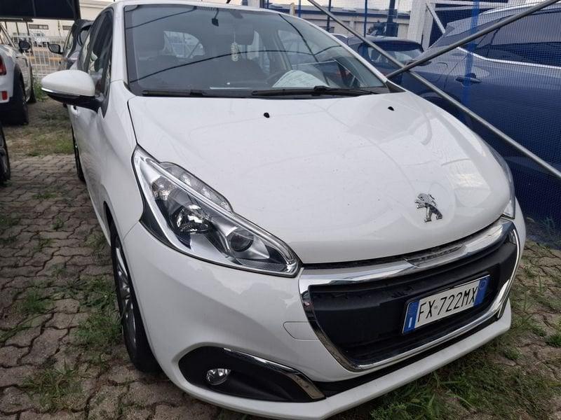 Peugeot 208 I 2015 5p 1.2 puretech Allure s&s 82cv neopatentati