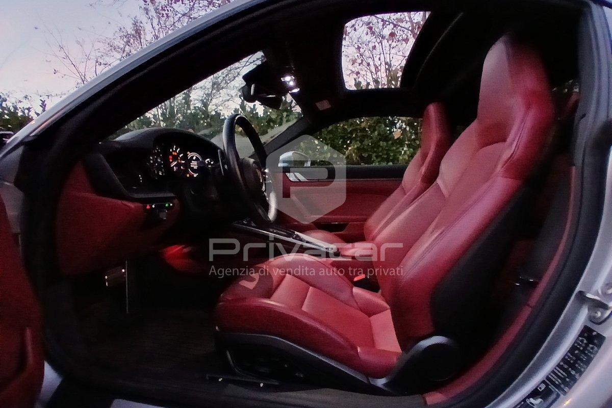 PORSCHE 911 Carrera S