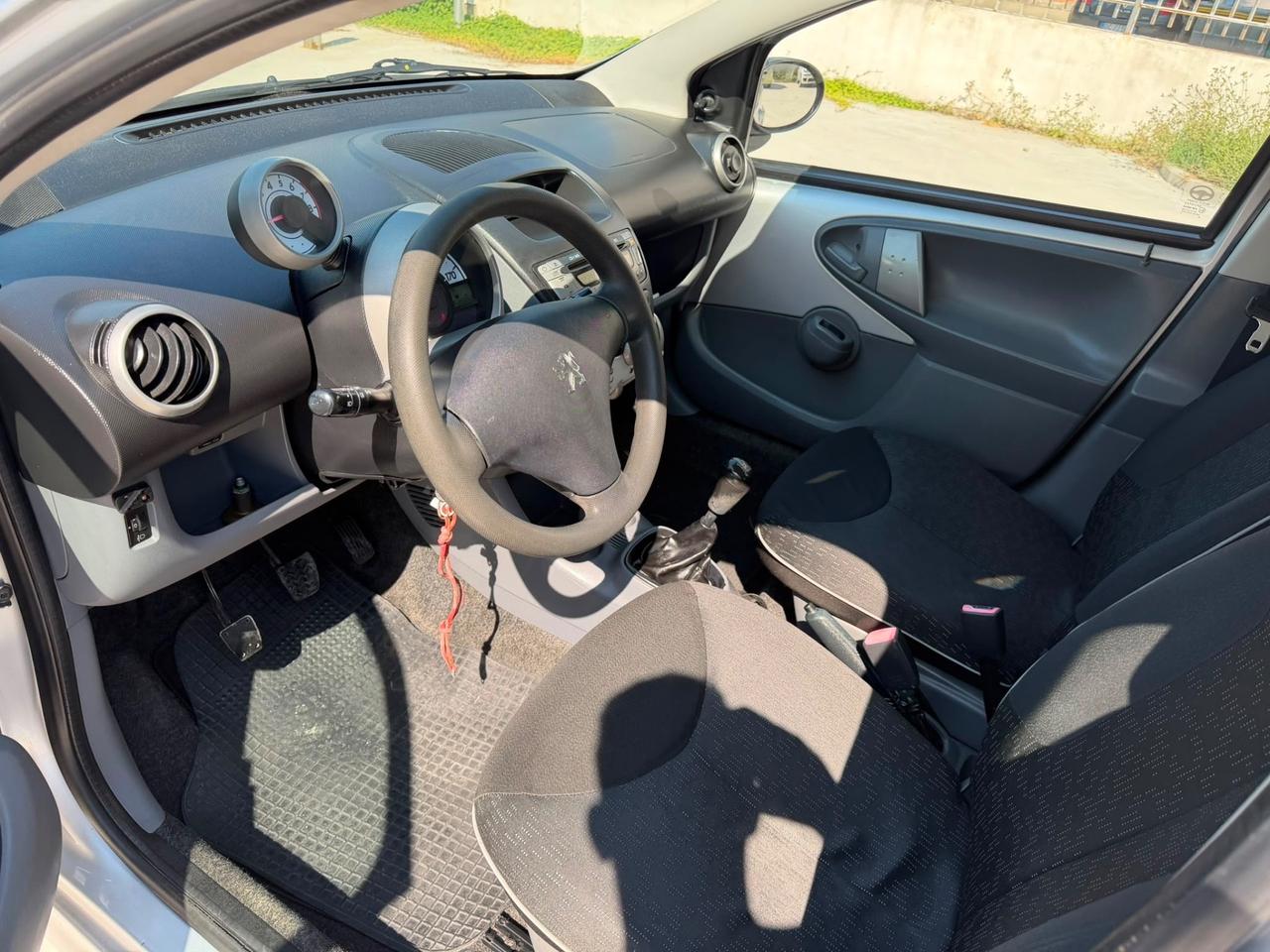 Peugeot 107 1.0 68CV 5p. Plaisir