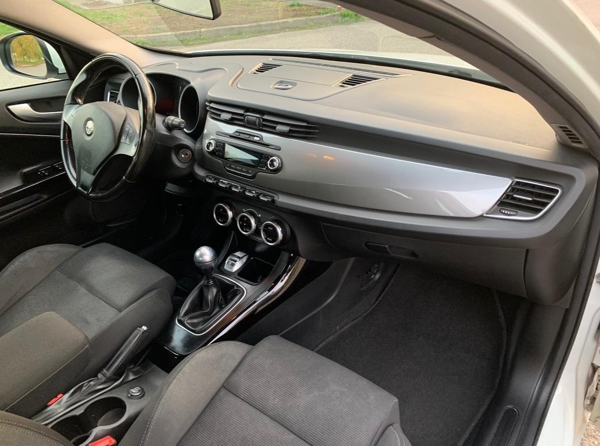 Alfa Romeo Giulietta 1.6 JTDm-2 105 CV Distinctive NEOPATENTATI
