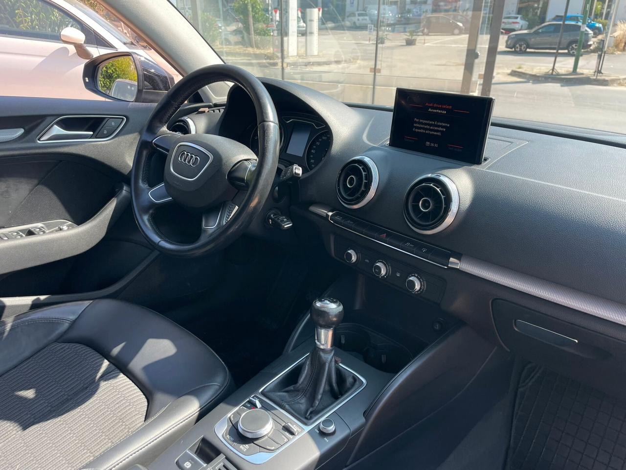 Audi A3 SPB 1.6 TDI clean diesel Attraction