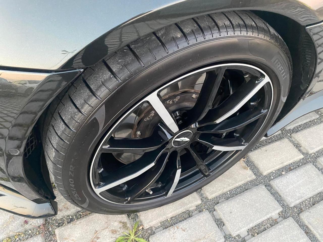 Aston Martin Vantage Coupé v8 4.0 auto