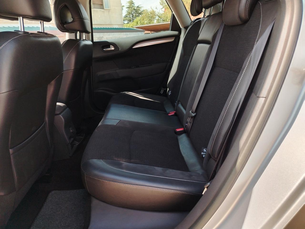 Citroen C4 1.6 e-HDi 115 airdream Exclusive
