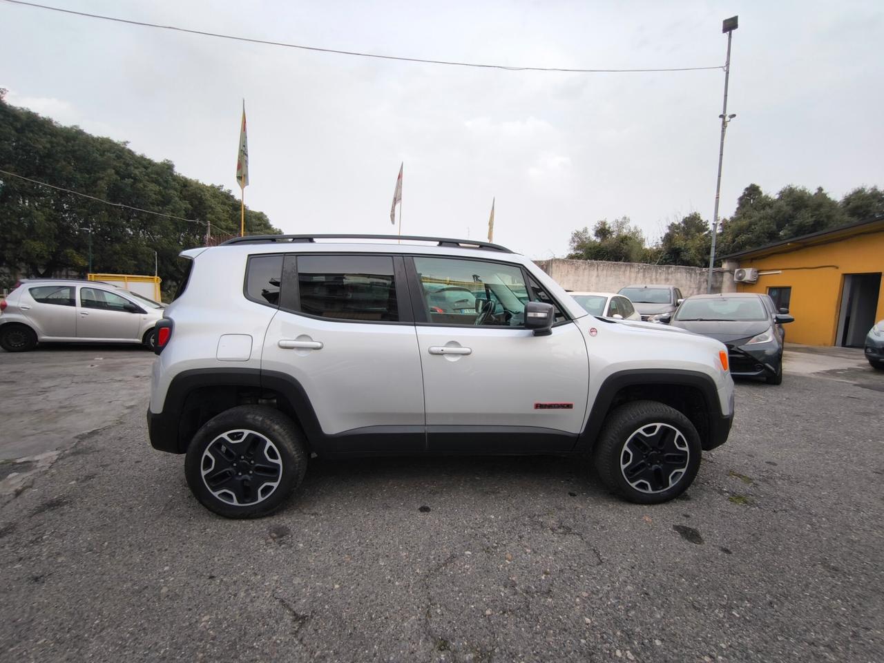 Jeep Renegade 2.0 Mjt 170CV 4WD Active Drive Low Trailhawk