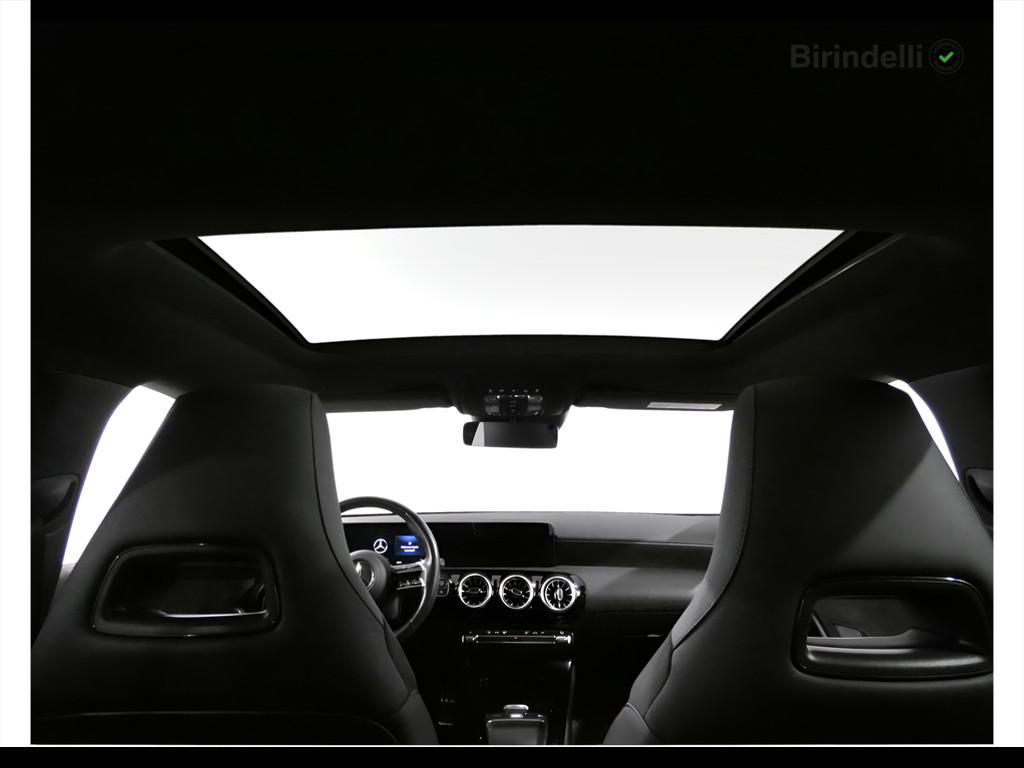 Mercedes-Benz Classe A (W177) - A 180 d Automatic AMG Line Premium