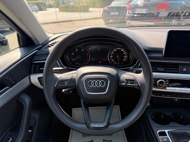 Audi A4 2.0 TDI 150 CV ultra Sport