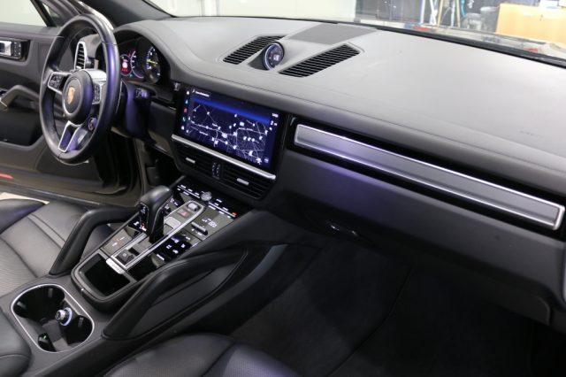 PORSCHE Cayenne 3.0 V6 E-Hybrid Platinum Edition