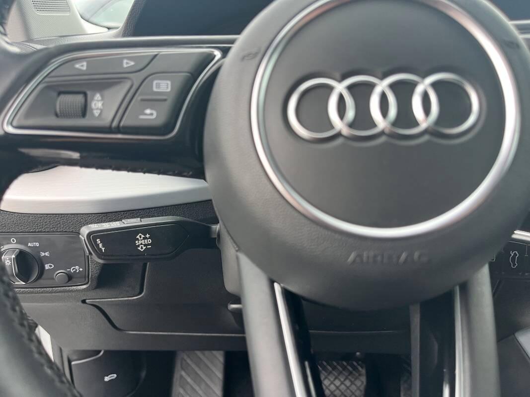 Audi Q2 30 1.6 tdi Business s-tronic my19