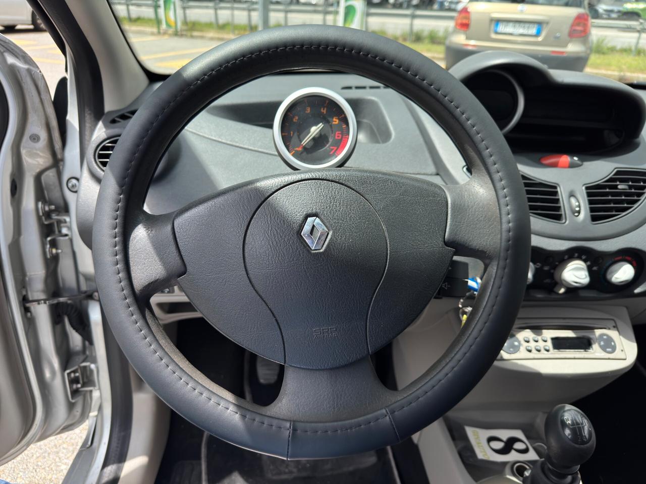 RENAULT TWINGO 1.2cc 58CV Benzina Neopatentati