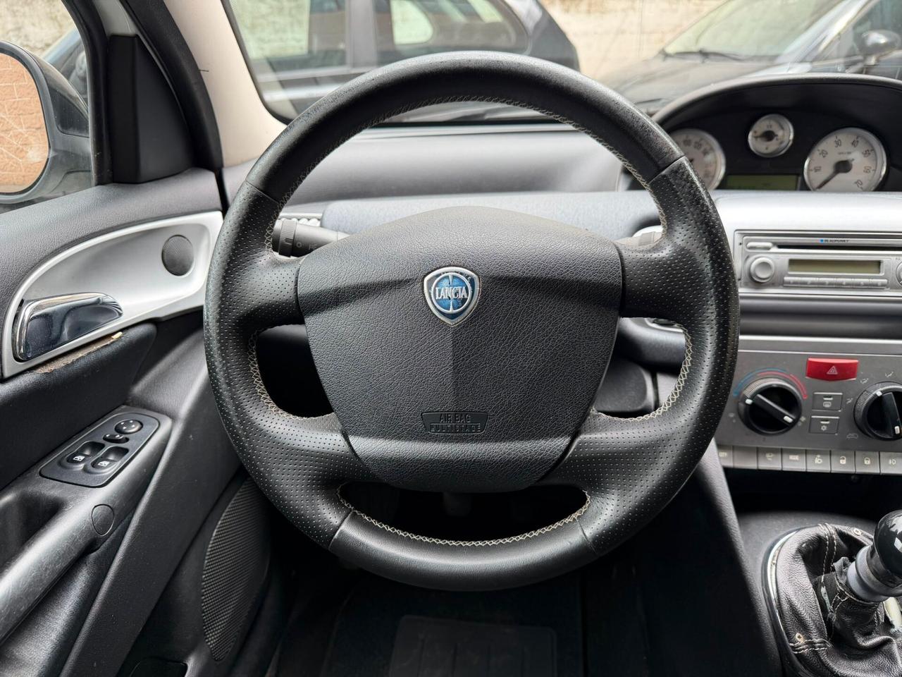 Lancia Ypsilon 1.2 GPL 60cv