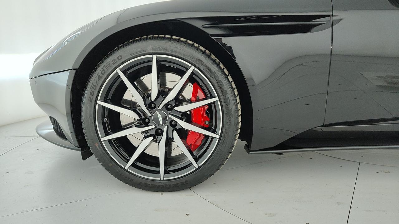 ASTON MARTIN DB11 Coupe 4.0 V8 auto