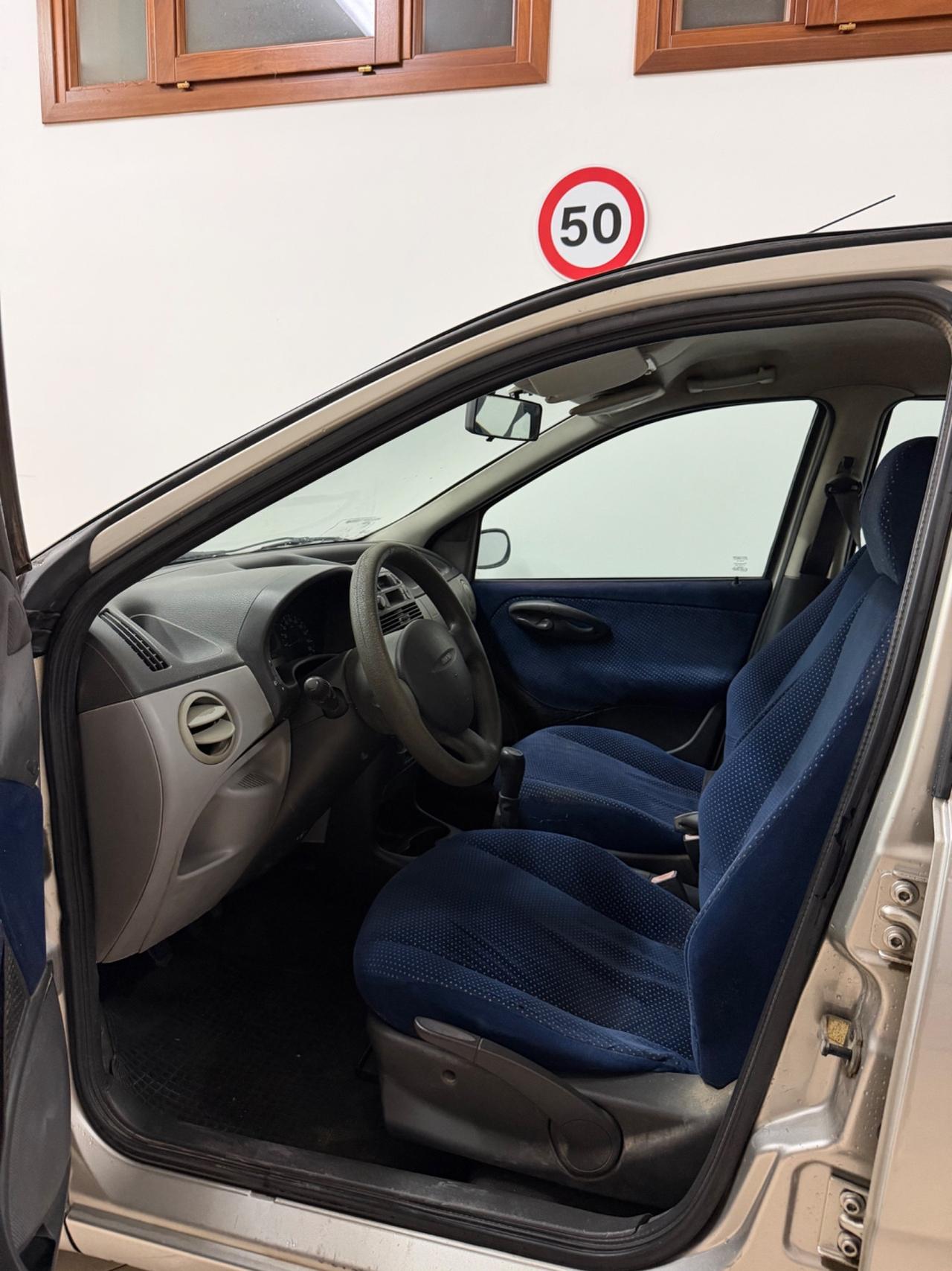 Fiat Punto 1.9 JTD 5 porte HLX
