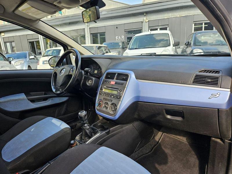 FIAT Grande Punto Grande Punto 5p 1.2 Active 65cv