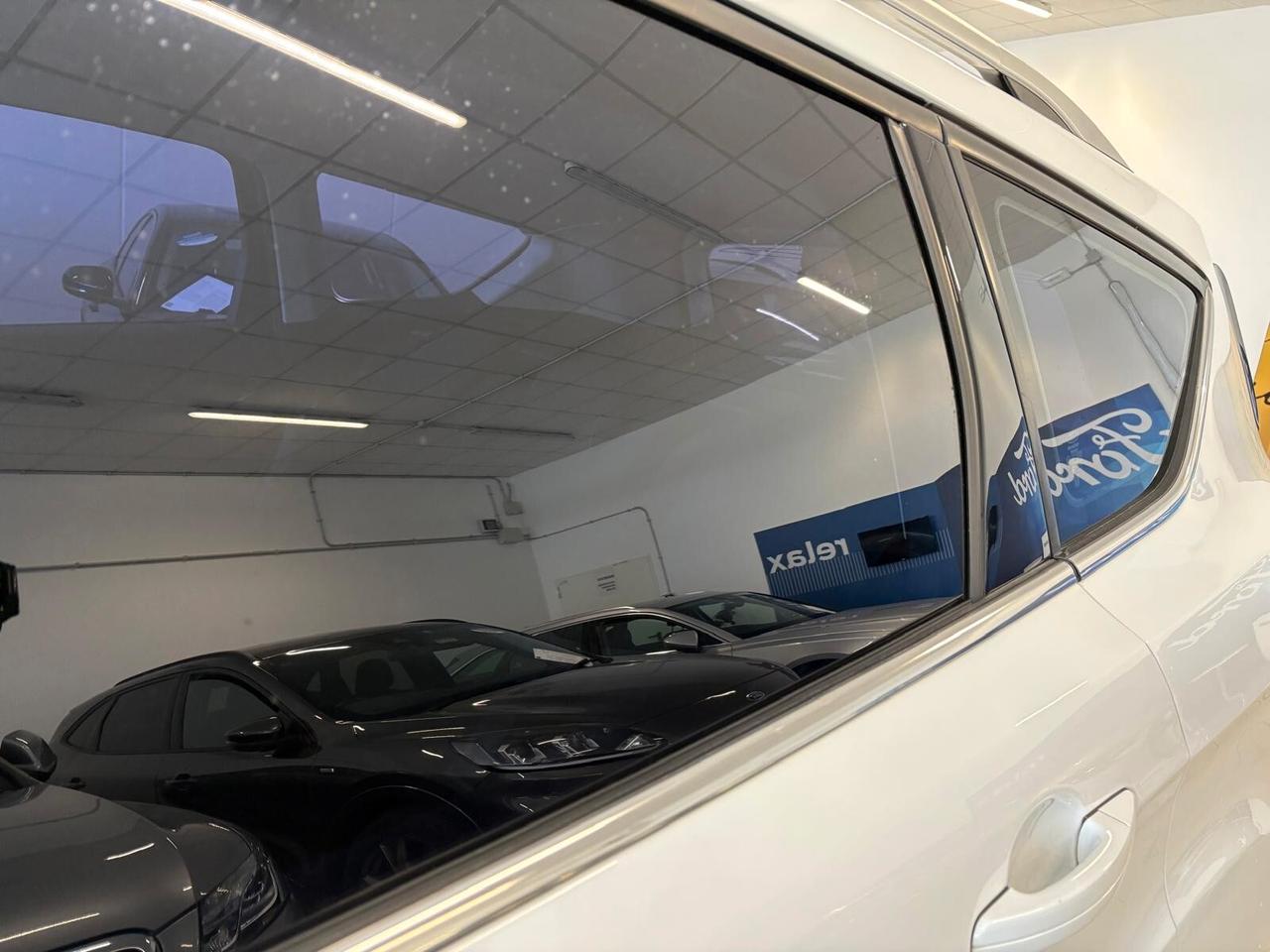 Ford Kuga TITANIUM BUSINESS 1.5 TDCI 120 CV 2WD