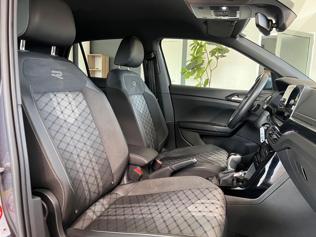 VOLKSWAGEN T-Cross 2024 1.0 tsi R-Line 115cv dsg