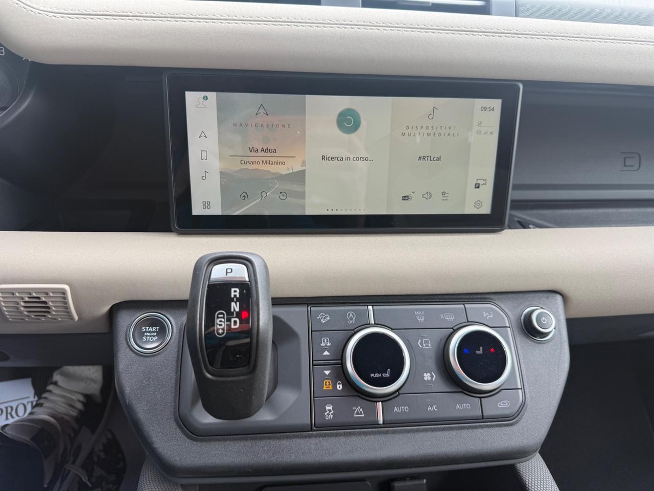 Land Rover Defender 110 3.0D I6 250 CV AWD Auto X-Dynamic HSE