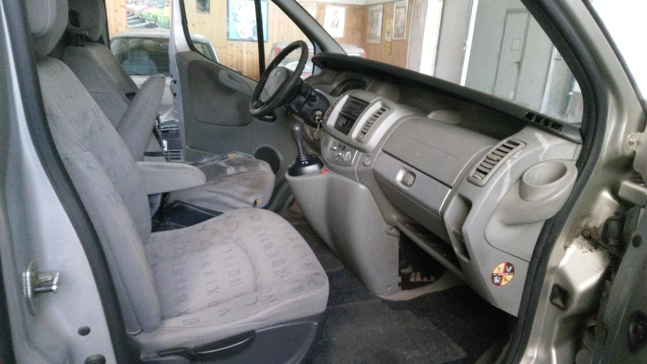 Renault Trafic 2.5 dCi/150 PC-TN Generation DPF 7 Posti