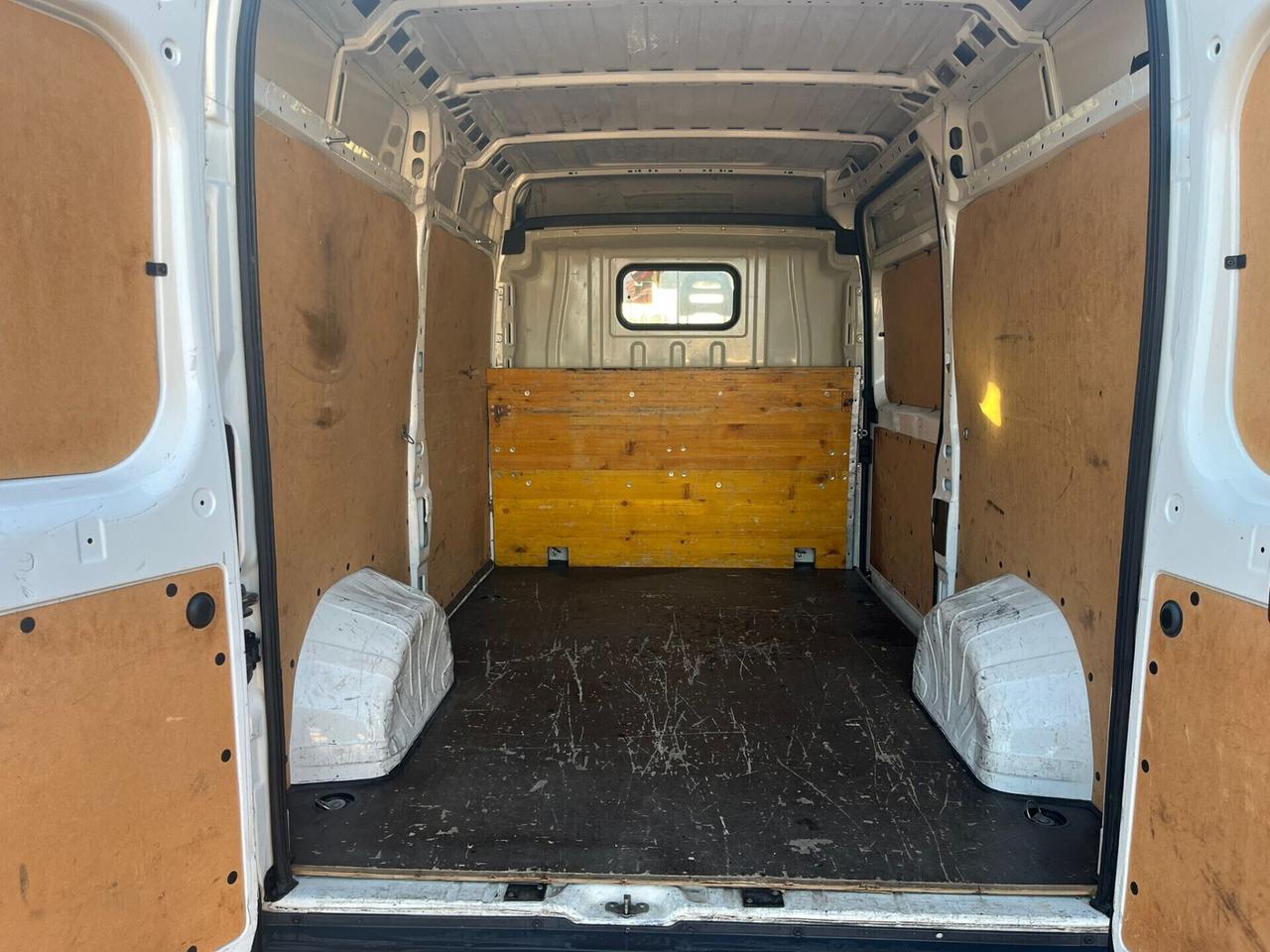 Peugeot Boxer 2.2 HDi Furgone Unirpro 2015