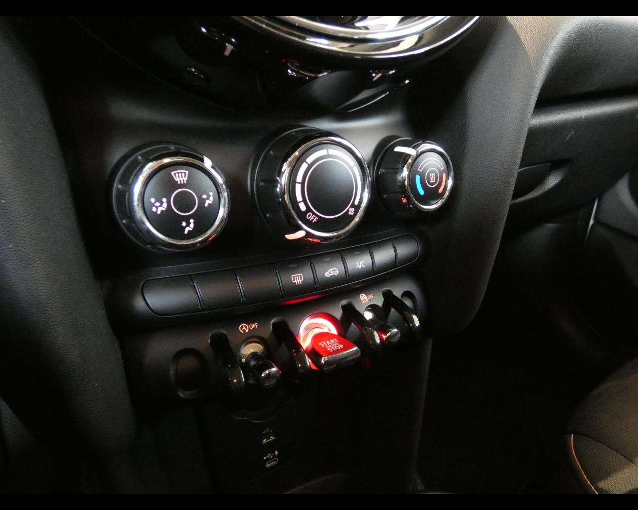 MINI Mini 5 porte (F55) - Mini 1.5 Cooper Camden 5 porte