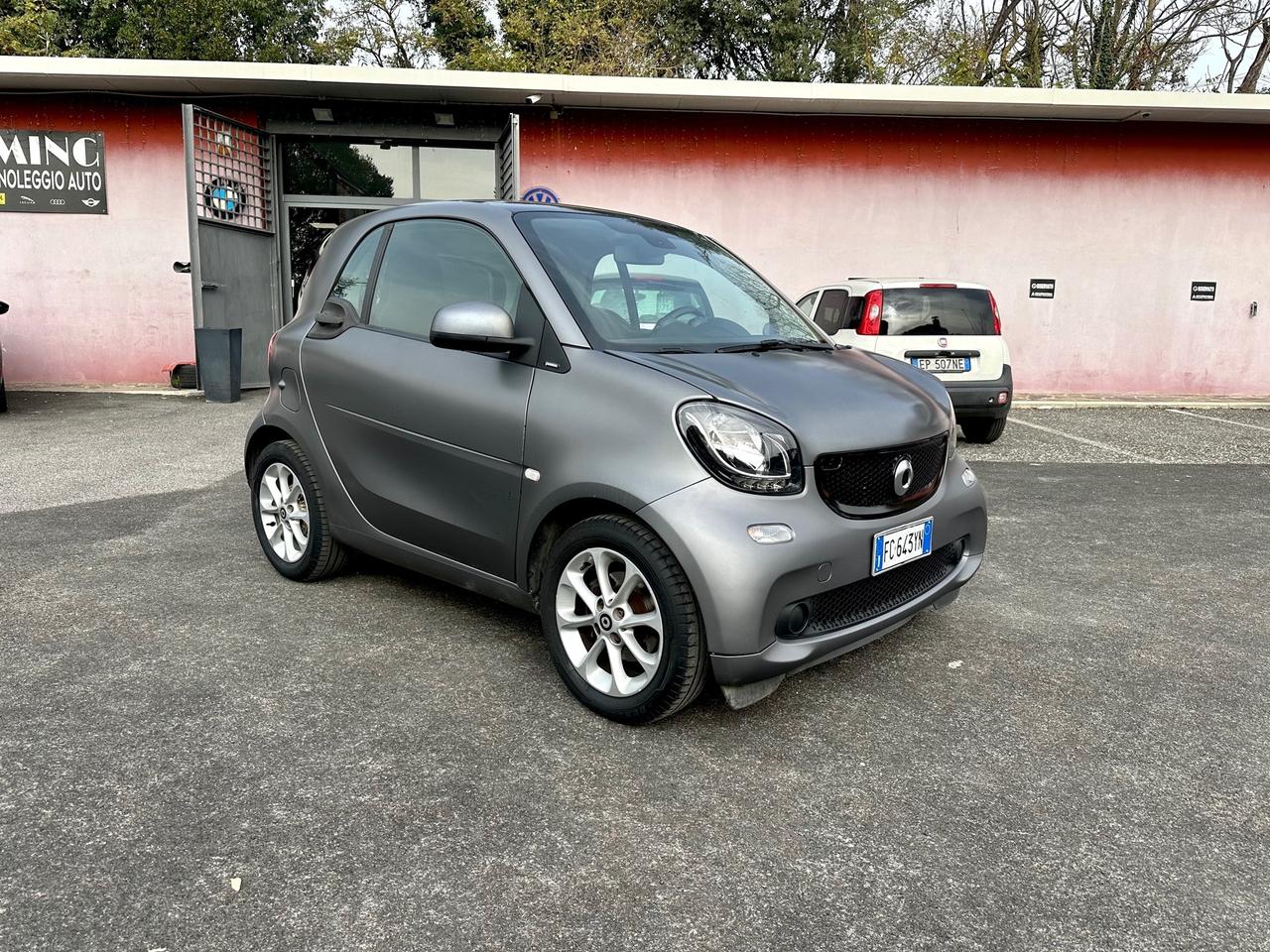 Smart ForTwo 70 1.0 twinamic Passion Matt UNIPRO Grau Permute Rate Garantita