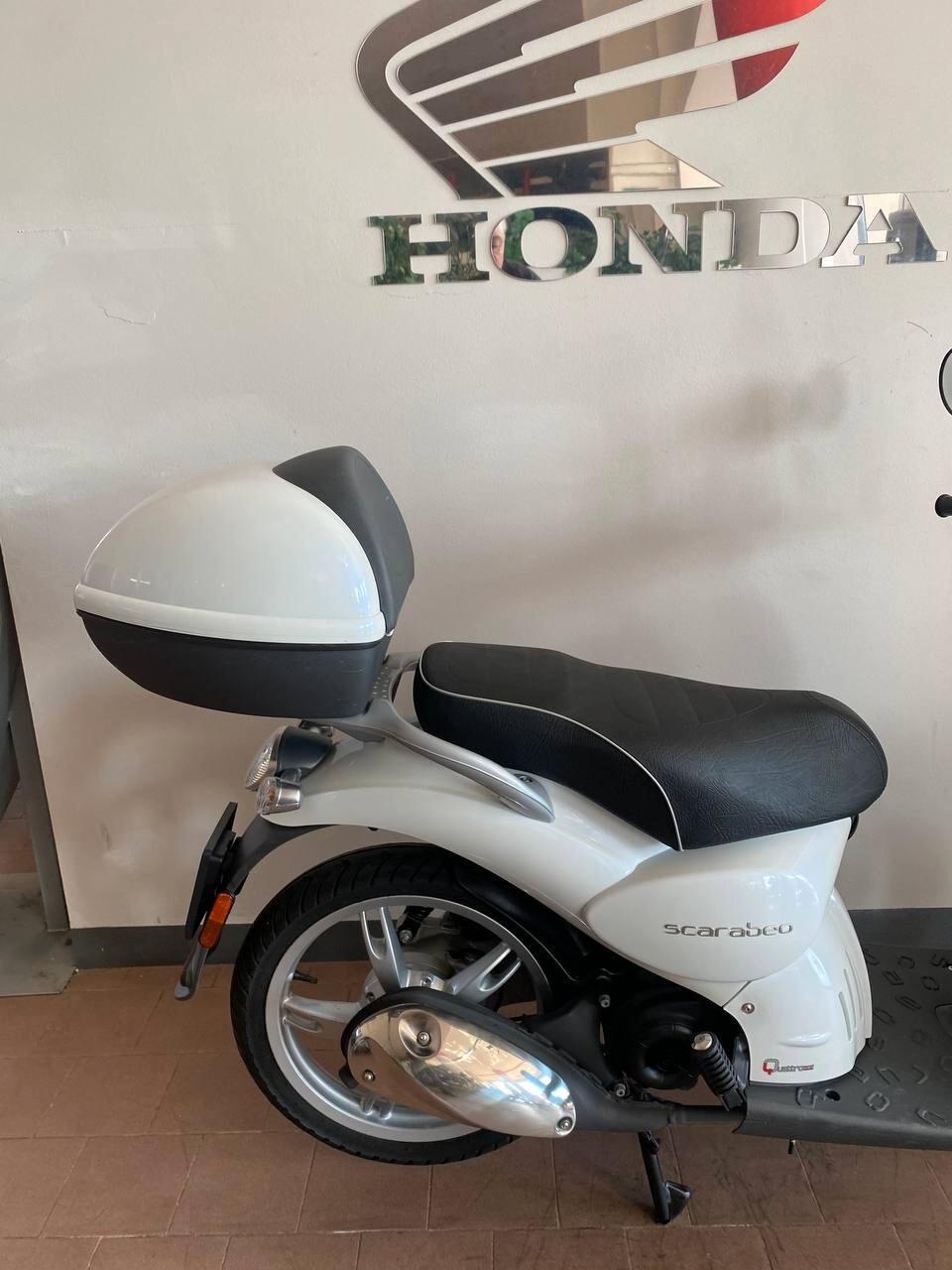 Aprilia Scarabeo 50 4t