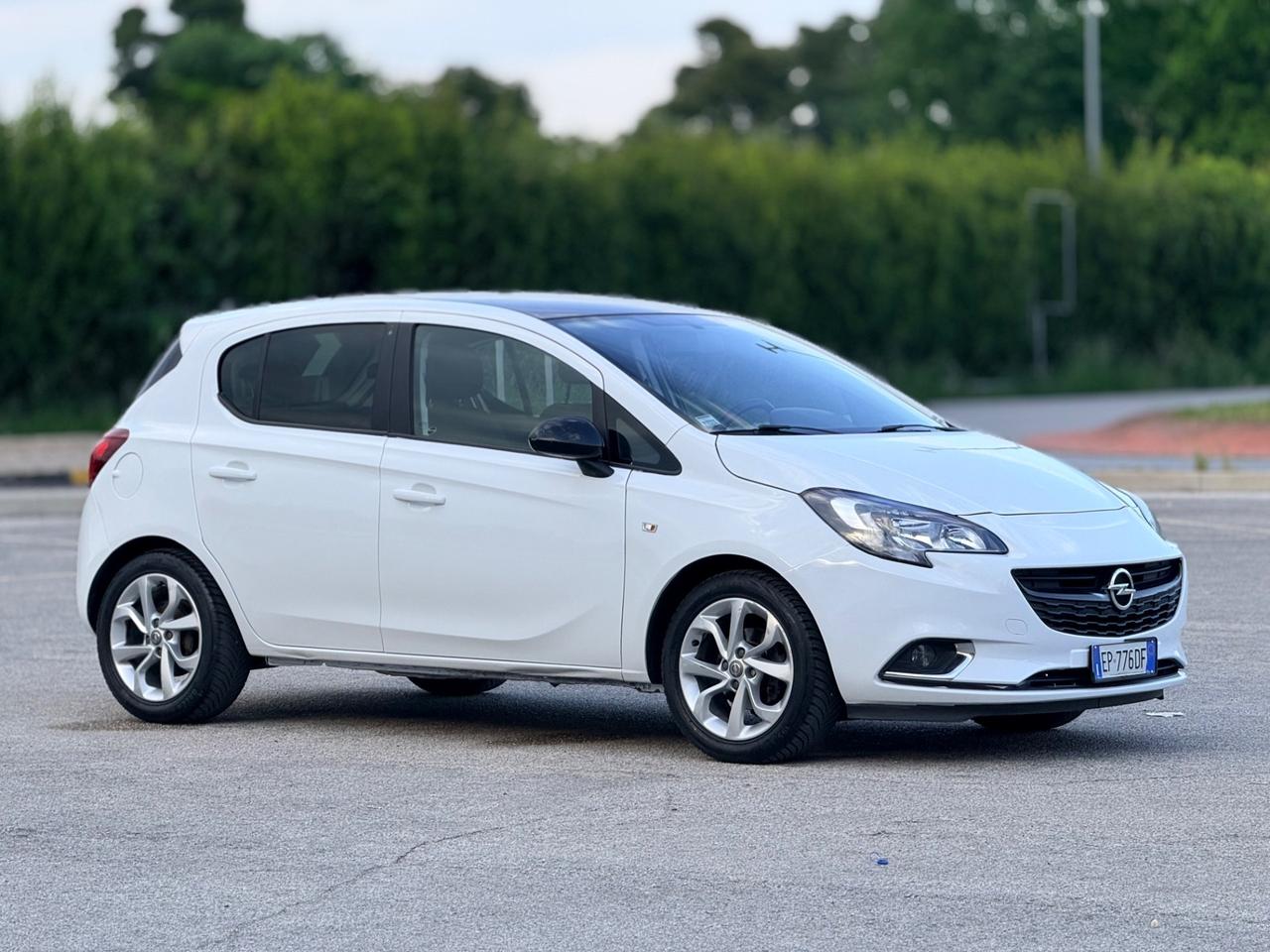 Opel Corsa 1.4 benzina Automatica