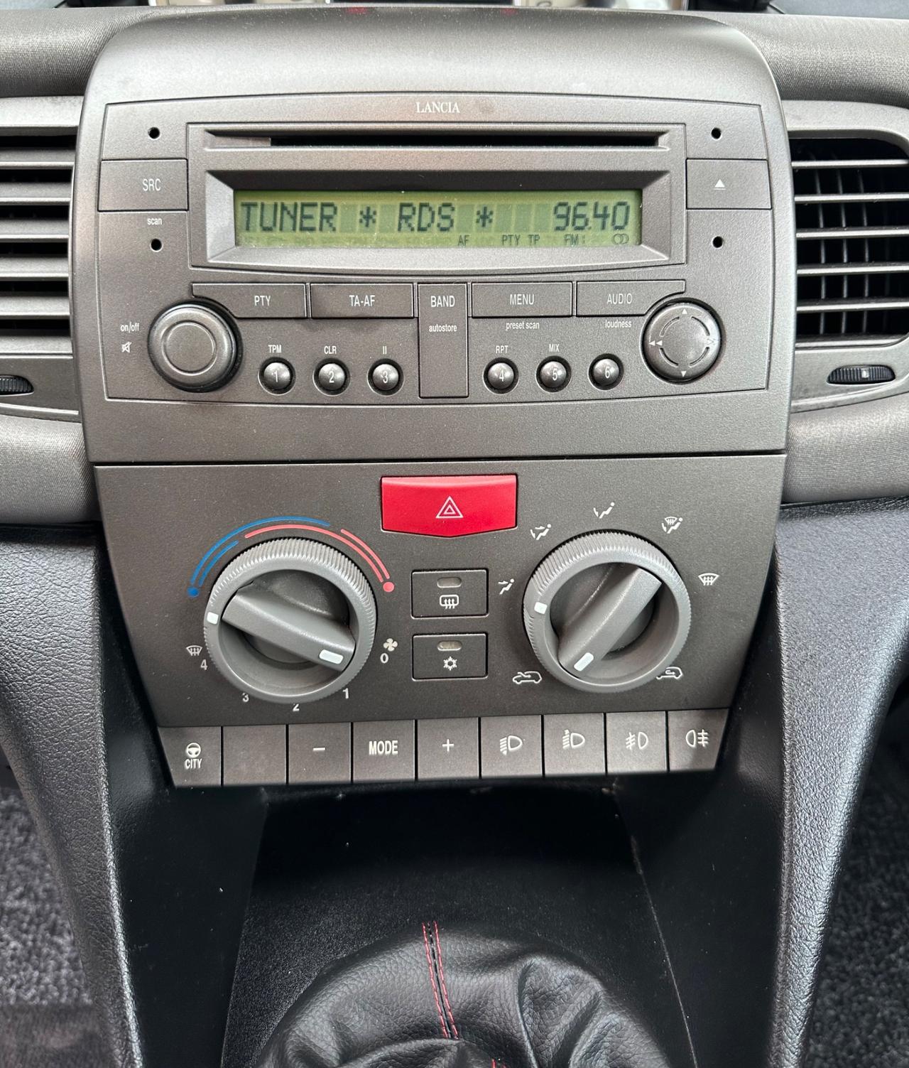 Lancia Ypsilon 1.3 Multijet 70 cv
