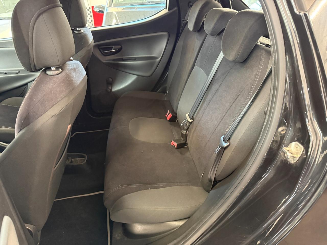 Lancia Ypsilon 1.2 69 CV CINGHIA OK - NEOPATENTATI