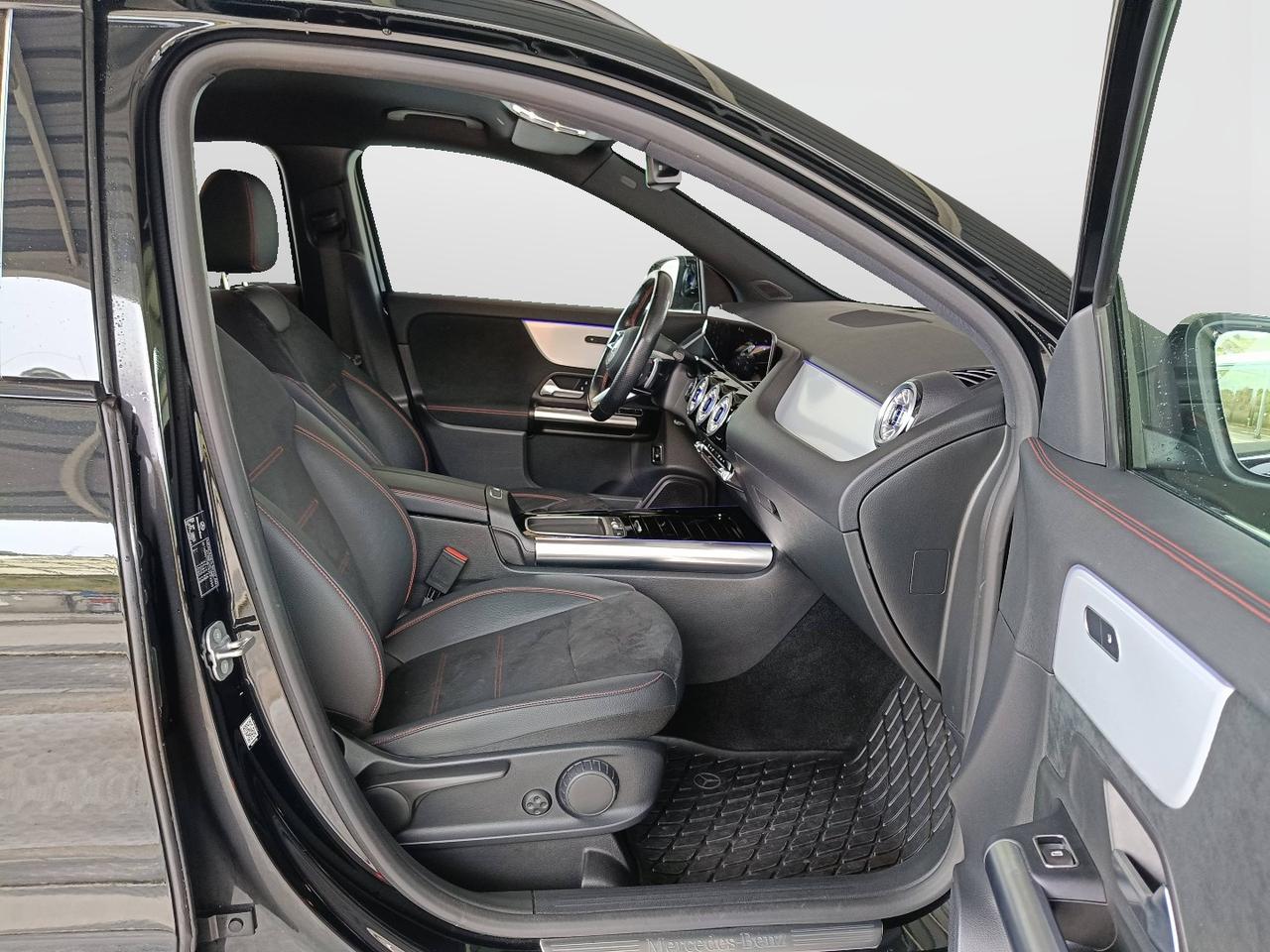 Mercedes-Benz GLA-H247 2023 - GLA 200 d AMG Line Premium 4matic auto