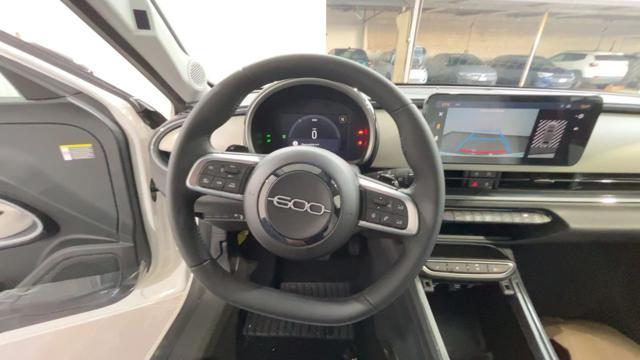 FIAT 600 Hybrid 110 CV DCT MHEV La Prima