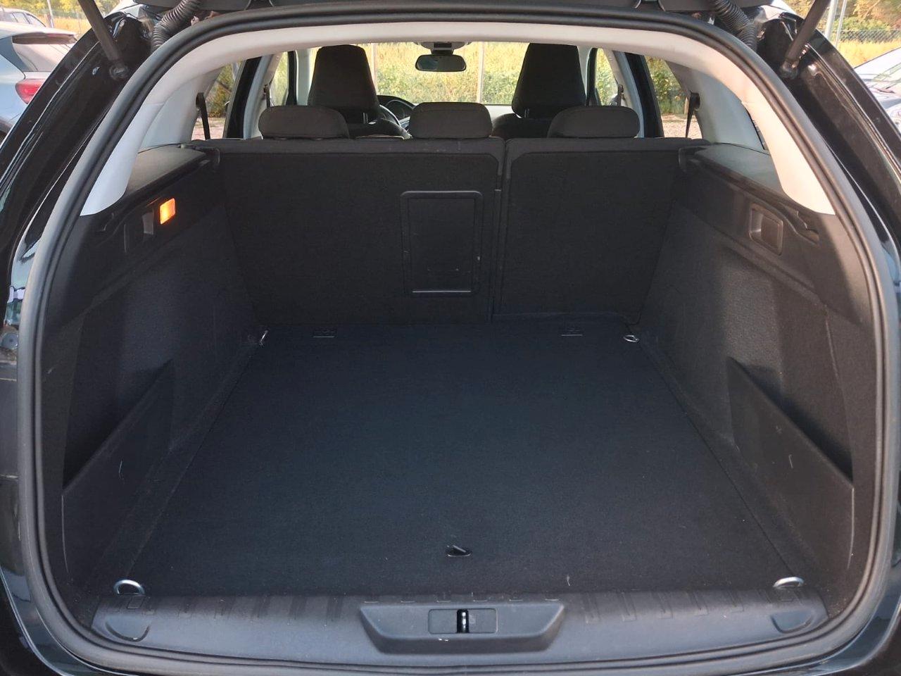 Peugeot 308 Station Wagon 1.5 bluehdi Allure s&s 130cv eat8