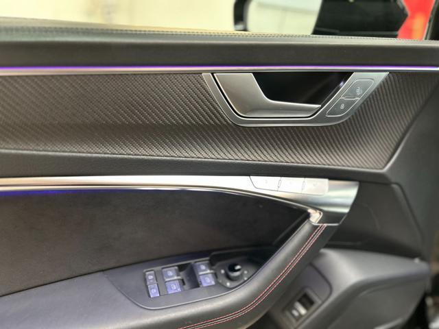 AUDI RS6 Avant 4.0 TFSI V8 quattro tiptronic