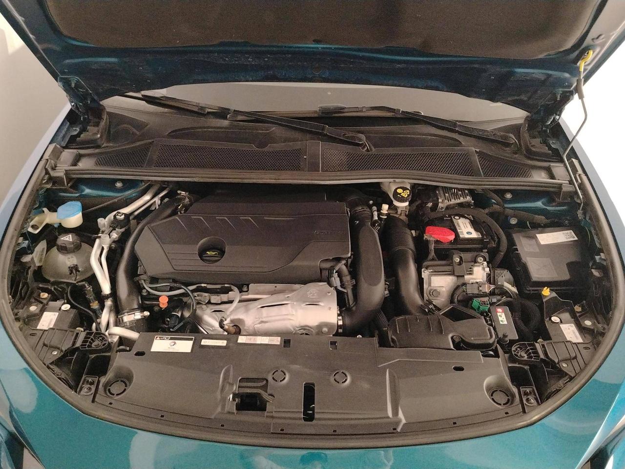 Peugeot 408 1.6 hybrid phev GT 225cv