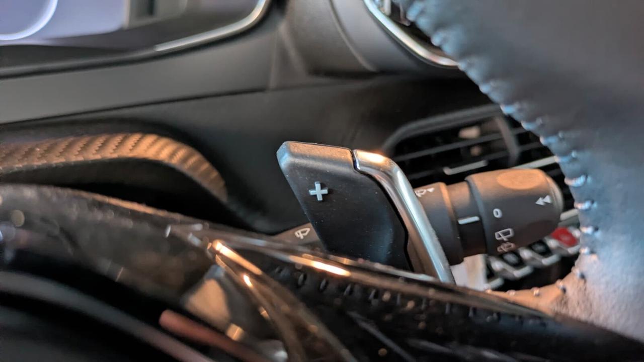 Peugeot 2008 Hybrid 145 e-DCS6 Allure
